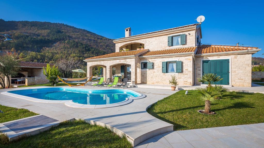 Villa Stonegate Estate - Bonus, Dvije Vile Jedna Cijena! Opatija Bagian luar foto