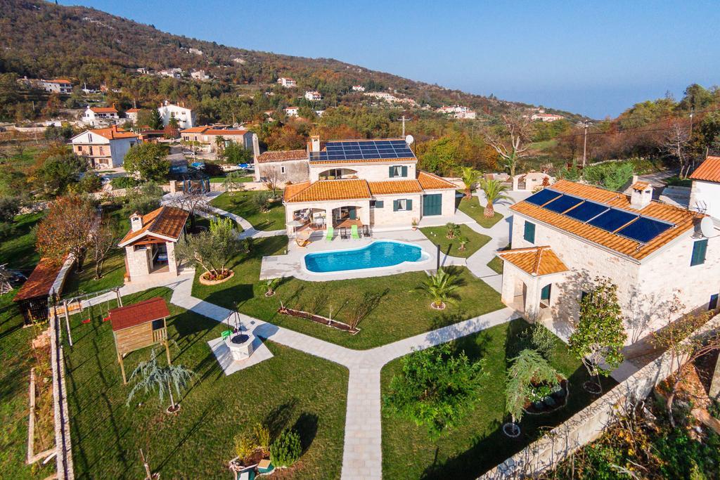 Villa Stonegate Estate - Bonus, Dvije Vile Jedna Cijena! Opatija Bagian luar foto