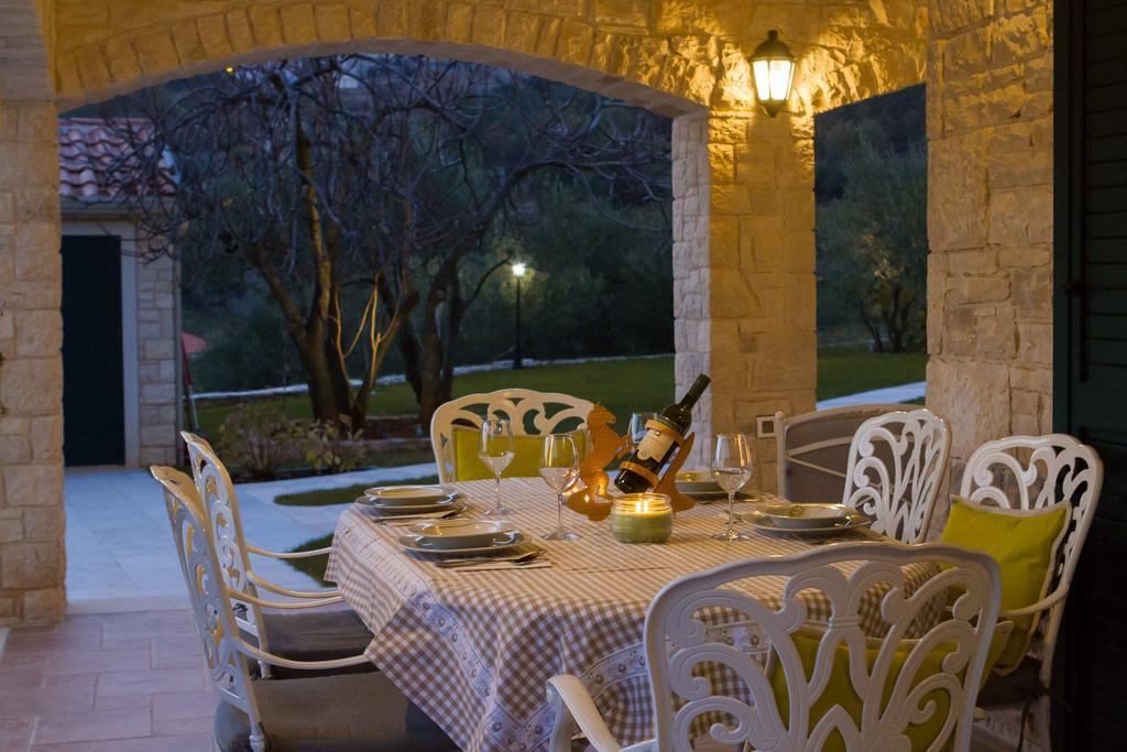 Villa Stonegate Estate - Bonus, Dvije Vile Jedna Cijena! Opatija Bagian luar foto