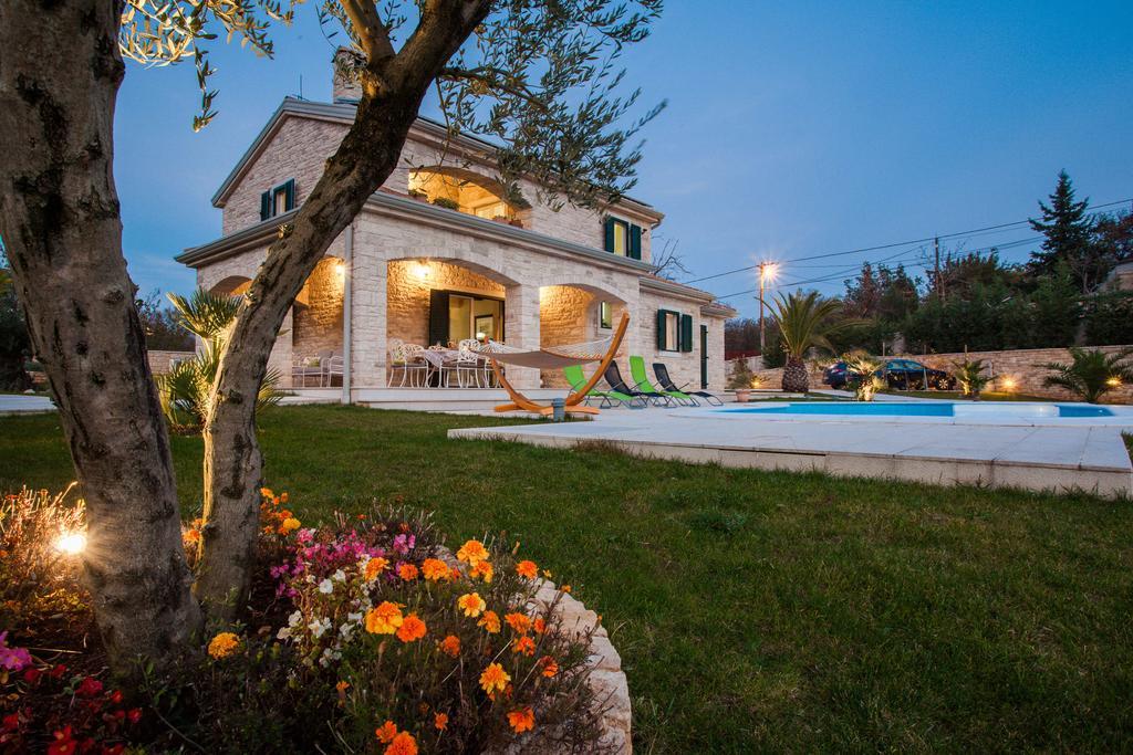 Villa Stonegate Estate - Bonus, Dvije Vile Jedna Cijena! Opatija Bagian luar foto